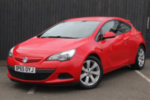 2015 Vauxhall Astra Gtc 1.4 I Turbo Sport in Red — image 3