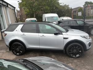 2016 Land Rover Discovery Sport 2.0 Td4 Hse Black SUV 5dr Diesel Auto 4WD Euro 6 (s/s) (180 Ps) in Silver — image 2