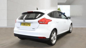 2016 Ford Focus 1.0t Ecoboost Zetec Euro 6 (s/s) 5dr in White — image 3