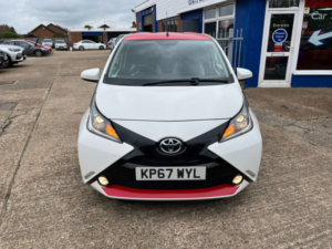 2017 Toyota Aygo 1.0 Vvt-I X-Press Hatchback 5dr Petrol Manual Euro 6 (68 Ps) in White — image 2