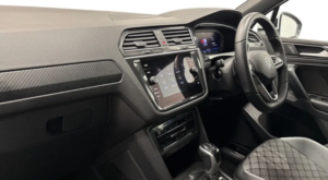 2021 Volkswagen Tiguan 2.0 Tdi R-Line in White — image 4