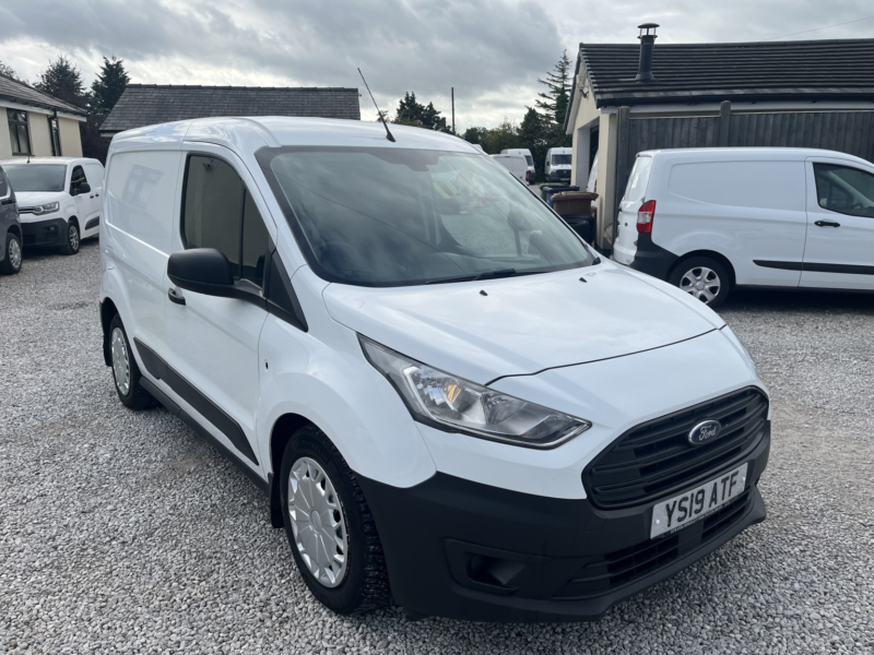 2019 Ford Transit Connect 1.5 200 Ecoblue in White — image 1