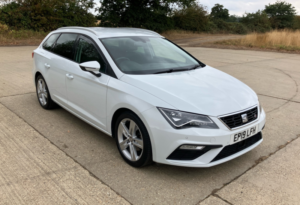 2019 SEAT Leon 1.5 Tsi Evo Fr in White — image 2
