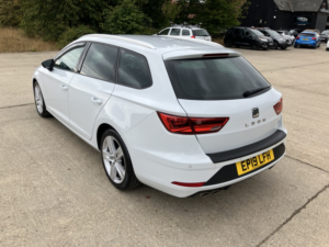 2019 SEAT Leon 1.5 Tsi Evo Fr in White — image 4