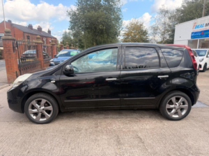 2011 Nissan Note 1.4 16v N-Tec Euro 5 5dr in Black — image 3