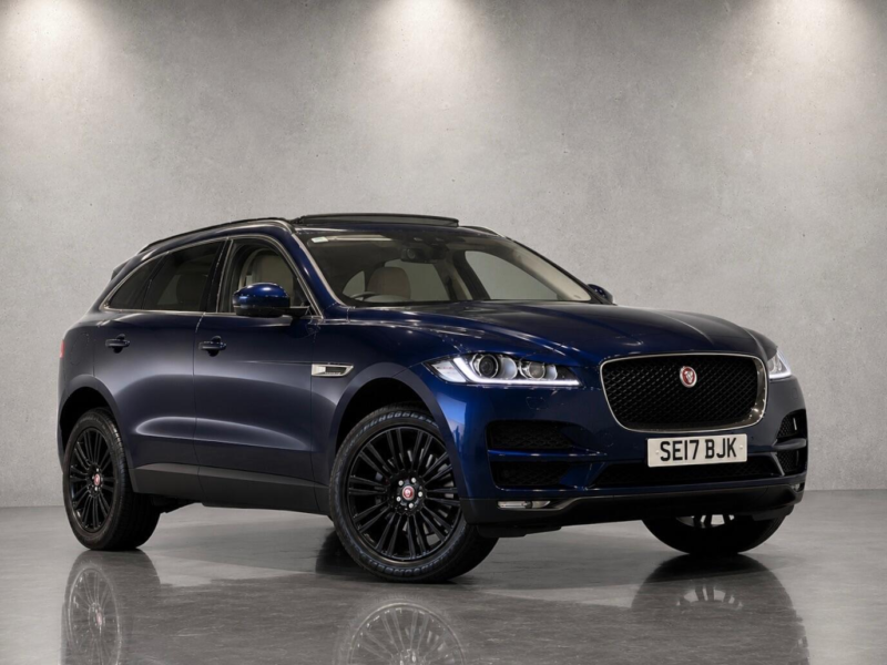 2017 Jaguar F-Pace 2.0 D180 Portfolio Auto AWD Euro 6 (s/s) 5dr in Blue — image 1