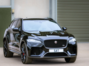 2019 Jaguar F-Pace 5.0 V8 Svr Quickshift AWD Euro 6 (s/s) 5dr in Black — image 5
