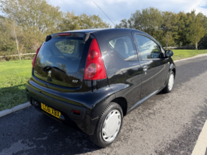 2011 Peugeot 107 1.0 12v Urban Lite in Black — image 3