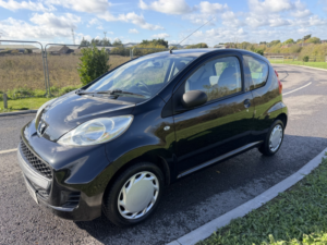 2011 Peugeot 107 1.0 12v Urban Lite in Black — image 5