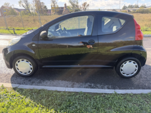 2011 Peugeot 107 1.0 12v Urban Lite in Black — image 6