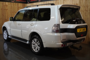 2015 Mitsubishi Shogun 3.2 Di-Dc Sg3 in White — image 4