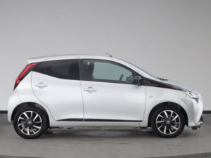 2021 Toyota Aygo Vvt-I X-Trend X-Shift Tss in Silver — image 2