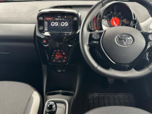 2021 Toyota Aygo Vvt-I X-Trend X-Shift Tss in Silver — image 4