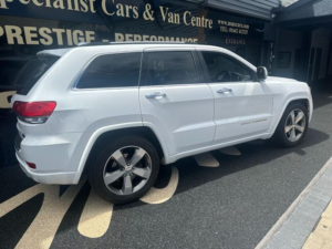 2016 Jeep Grand Cherokee 3.0 Grand Cherokee 3.0l V6 Crd Overland in White — image 4