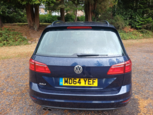 2014 Volkswagen Golf Sv 1.4 Tsi Bluemotion Tech Se in Blue — image 5