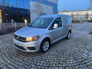 2015 Volkswagen Caddy 2.0 Tdi C20 Bluemotion Tech Trendline Swb Euro 6 (s/s) 5dr in Silver — image 3