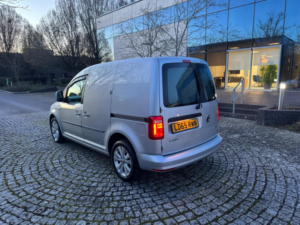 2015 Volkswagen Caddy 2.0 Tdi C20 Bluemotion Tech Trendline Swb Euro 6 (s/s) 5dr in Silver — image 6