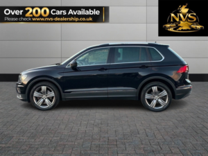 2019 Volkswagen Tiguan 2.0 Tsi Sel in Black — image 4
