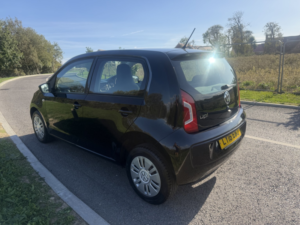 2016 Volkswagen Up! 1.0 Move Up! in Black — image 5