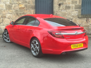 2017 Vauxhall Insignia 2.0 Cdti Sri Vx Line Nav Hatchback 5dr Diesel Auto Euro 6 (170 Ps) in Red — image 2