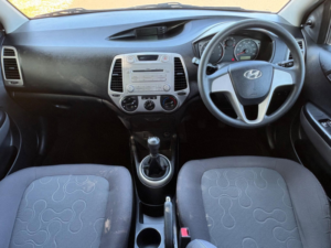 2010 Hyundai I20 1.2 Classic Euro 5 5dr in Grey — image 2