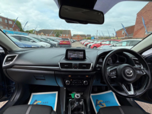 2017 Mazda Mazda3 2.0 Skyactiv-G Sport Nav Euro 6 (s/s) 5dr in Blue — image 3