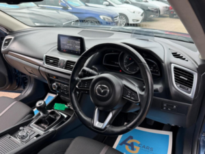 2017 Mazda Mazda3 2.0 Skyactiv-G Sport Nav Euro 6 (s/s) 5dr in Blue — image 4