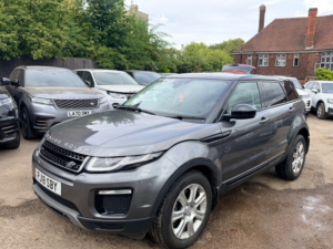 2018 Land Rover Range Rover Evoque Td4 Se Tech in Grey — image 5