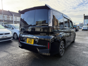 2017 Honda Stepwagon 2.0 Spada Hybrid 7 Seats Fresh Import Verified Mile Finance Avb in Black — image 5