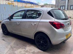 2015 Vauxhall Corsa 1.4i Sri Auto Euro 6 5dr in Silver — image 3