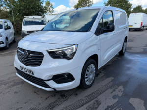2023 Vauxhall Combo 1.5 Turbo D 2300 Pro Panel Van 6dr Diesel Manual L2 H1 Euro 6 (s/s) (100 Ps) in White — image 6
