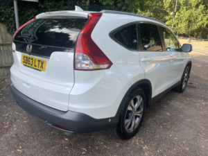 2013 Honda Cr-V 2.0 I-Vtec Sr in White — image 5