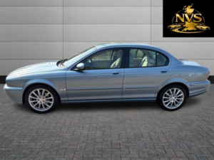 2005 Jaguar X-Type 2.0 D S in Blue — image 4