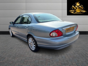 2005 Jaguar X-Type 2.0 D S in Blue — image 5