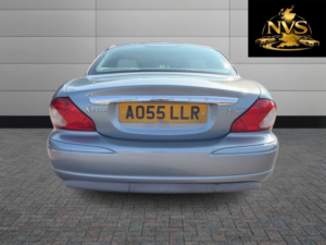 2005 Jaguar X-Type 2.0 D S in Blue — image 6