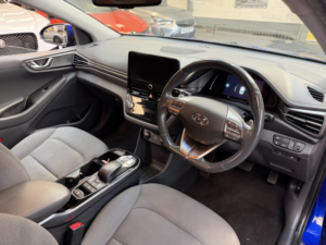 2020 Hyundai Ioniq Ioniq Ev Prem 38.3kwh My20 in Blue — image 2