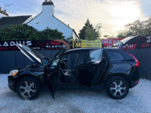 2013 Volvo Xc60 2.4 D5 Se Lux Nav Geartronic AWD Euro 5 5dr in Black — image 6