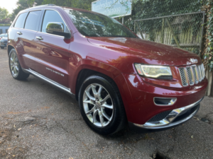 2013 Jeep Grand Cherokee 3.0 V6 Crd Summit in Red — image 5