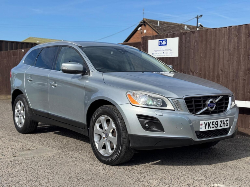 2009 Volvo Xc60 2.4 D5 Se Lux Premium Geartronic AWD Euro 4 5dr in Silver — image 1