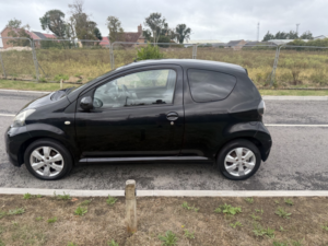 2013 Toyota Aygo 1.0 Vvt-I Fire in Black — image 6