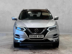 2018 Nissan Qashqai 1.3 Dig-T N-Connecta Euro 6 (s/s) 5dr in Silver — image 2