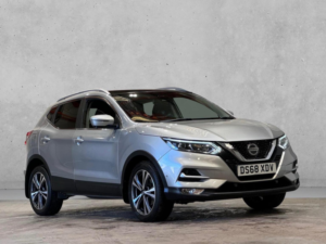 2018 Nissan Qashqai 1.3 Dig-T N-Connecta Euro 6 (s/s) 5dr in Silver — image 3