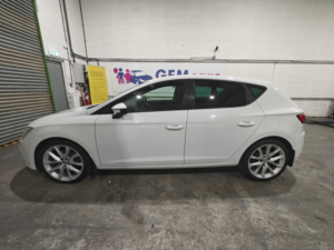 2017 SEAT Leon 1.4 Ecotsi Fr Technology in White — image 6