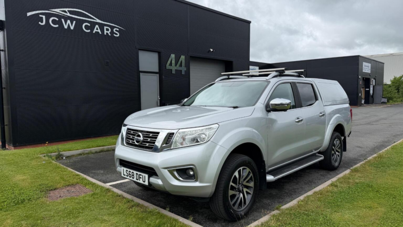 2018 Nissan Navara 2.3 Dci Tekna 4WD Euro 6 (s/s) 4dr in Silver — image 1