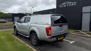 2018 Nissan Navara 2.3 Dci Tekna 4WD Euro 6 (s/s) 4dr in Silver — image 2