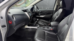 2018 Nissan Navara 2.3 Dci Tekna 4WD Euro 6 (s/s) 4dr in Silver — image 3