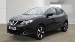 2016 Nissan Qashqai 1.6 Dci N-Connecta 2WD Euro 6 (s/s) 5dr in Black — image 2