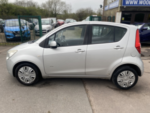 2010 Vauxhall Agila 1.2 16v Club * Service History * Last Owner 3.5 Years * in Silver — image 5