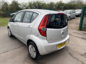 2010 Vauxhall Agila 1.2 16v Club * Service History * Last Owner 3.5 Years * in Silver — image 6