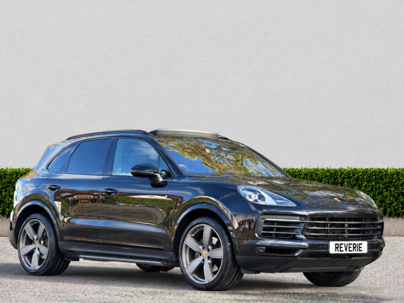 2023 Porsche Cayenne 3.0t V6 Platinum Edition SUV 5dr Petrol Tiptronics 4WD Euro 6 (s/s) (340 Ps) in Black — image 1